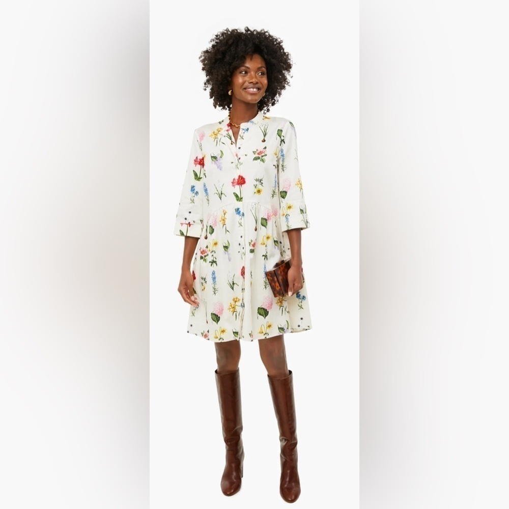 ❌SOLD❌Tuckernuck Royal Shirt Dress. Fresh Buds floral print. 3/4 sleeve. Size S. - Picture 2 of 10